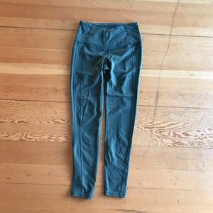 Victoria’s Secret VSX army green yoga pants